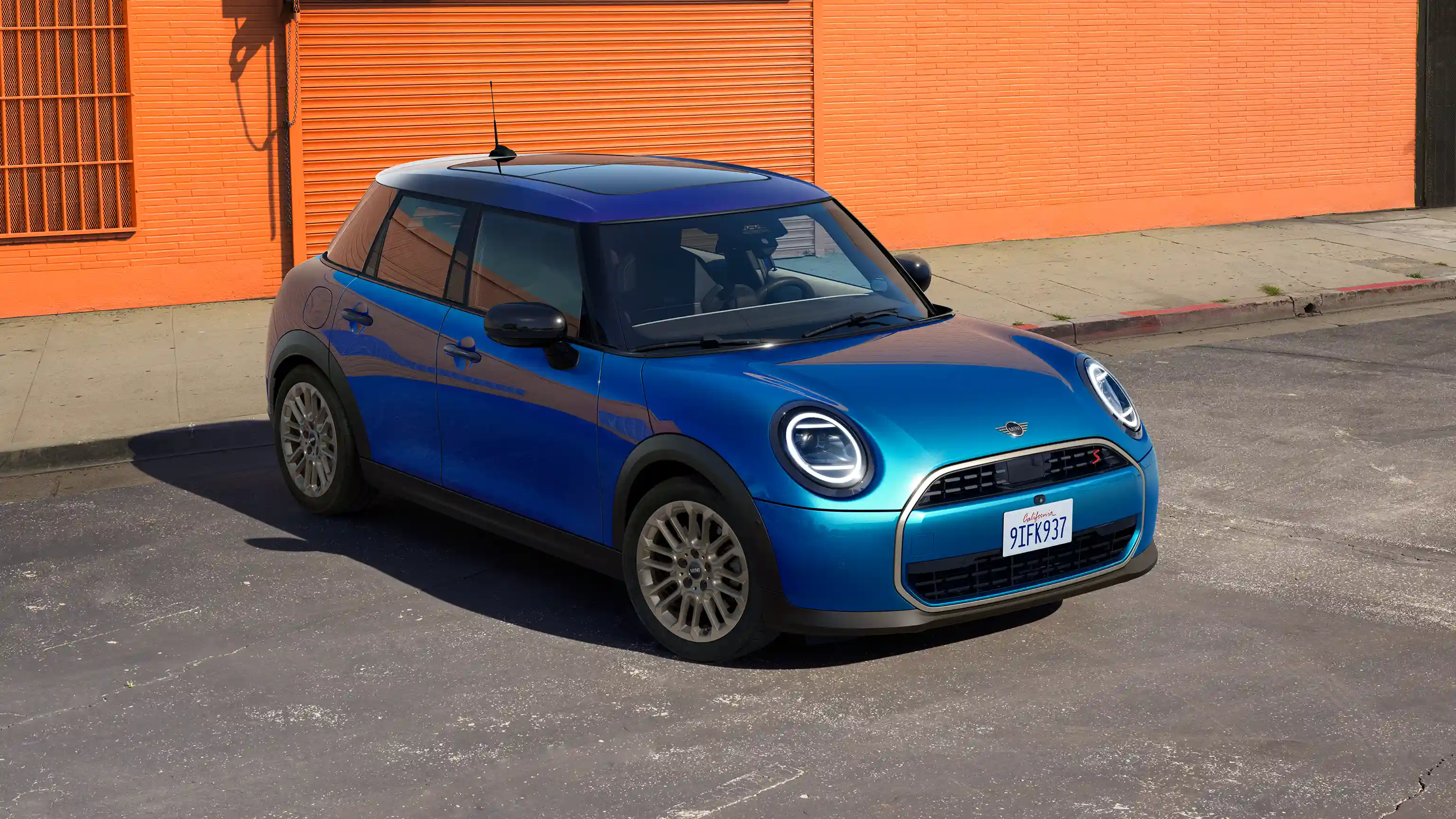 MINI Cooper 5-Door - Exterior