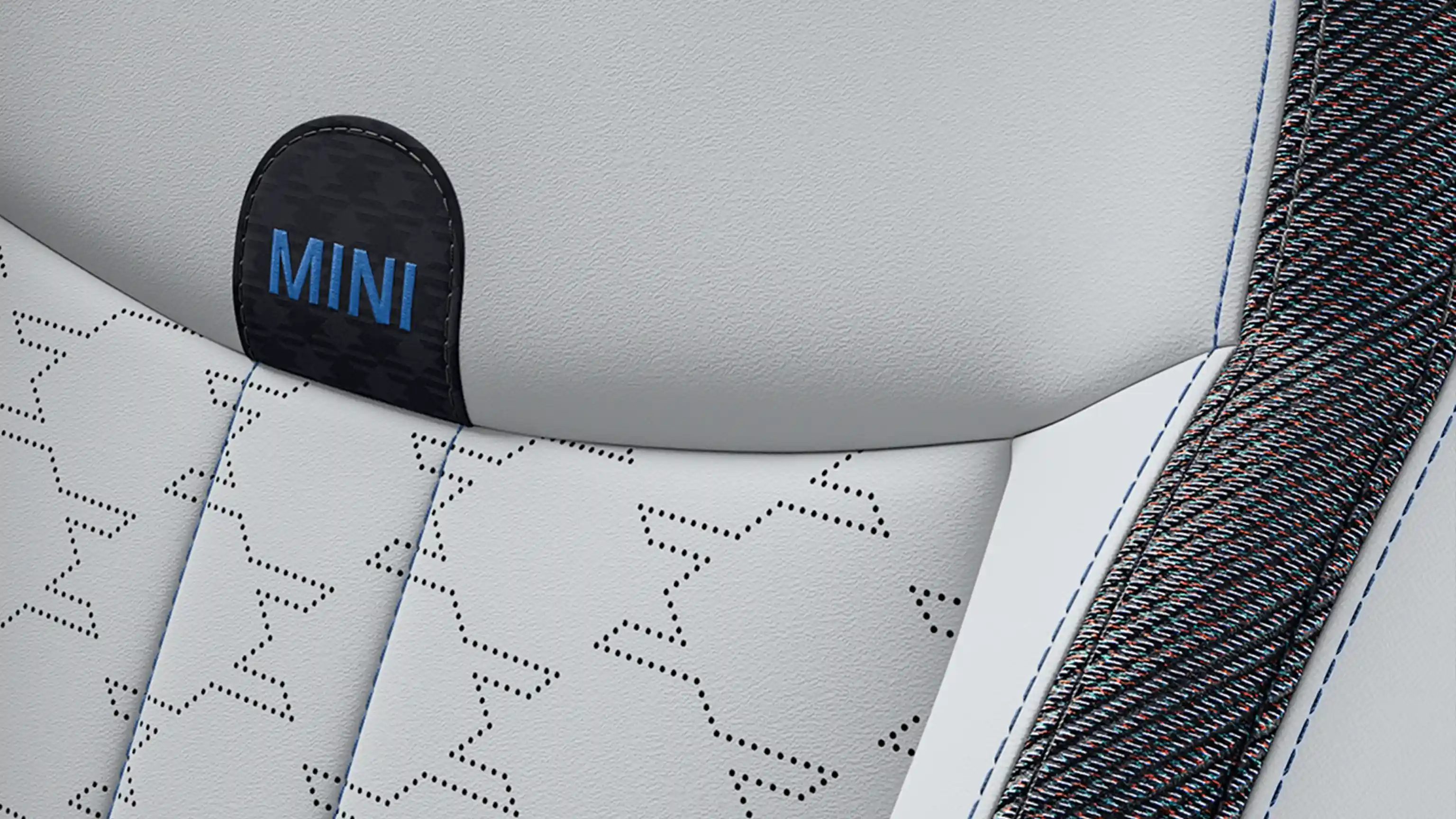 MINI Cooper 5-Door - Interior Classic