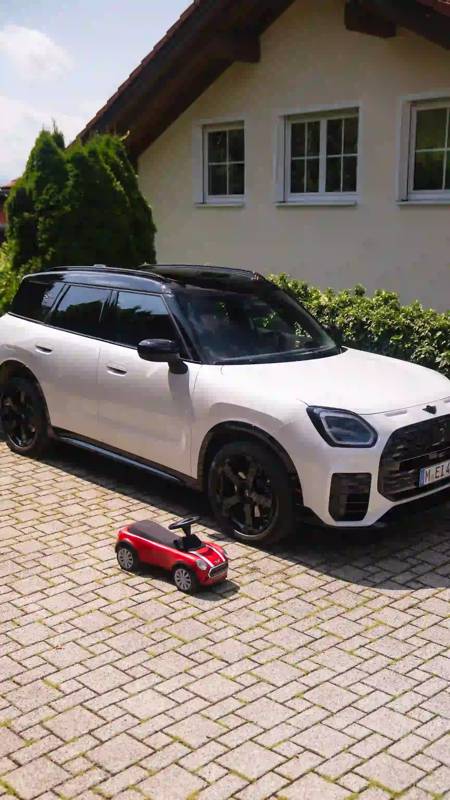 MINI Countryman - Big car, small car
