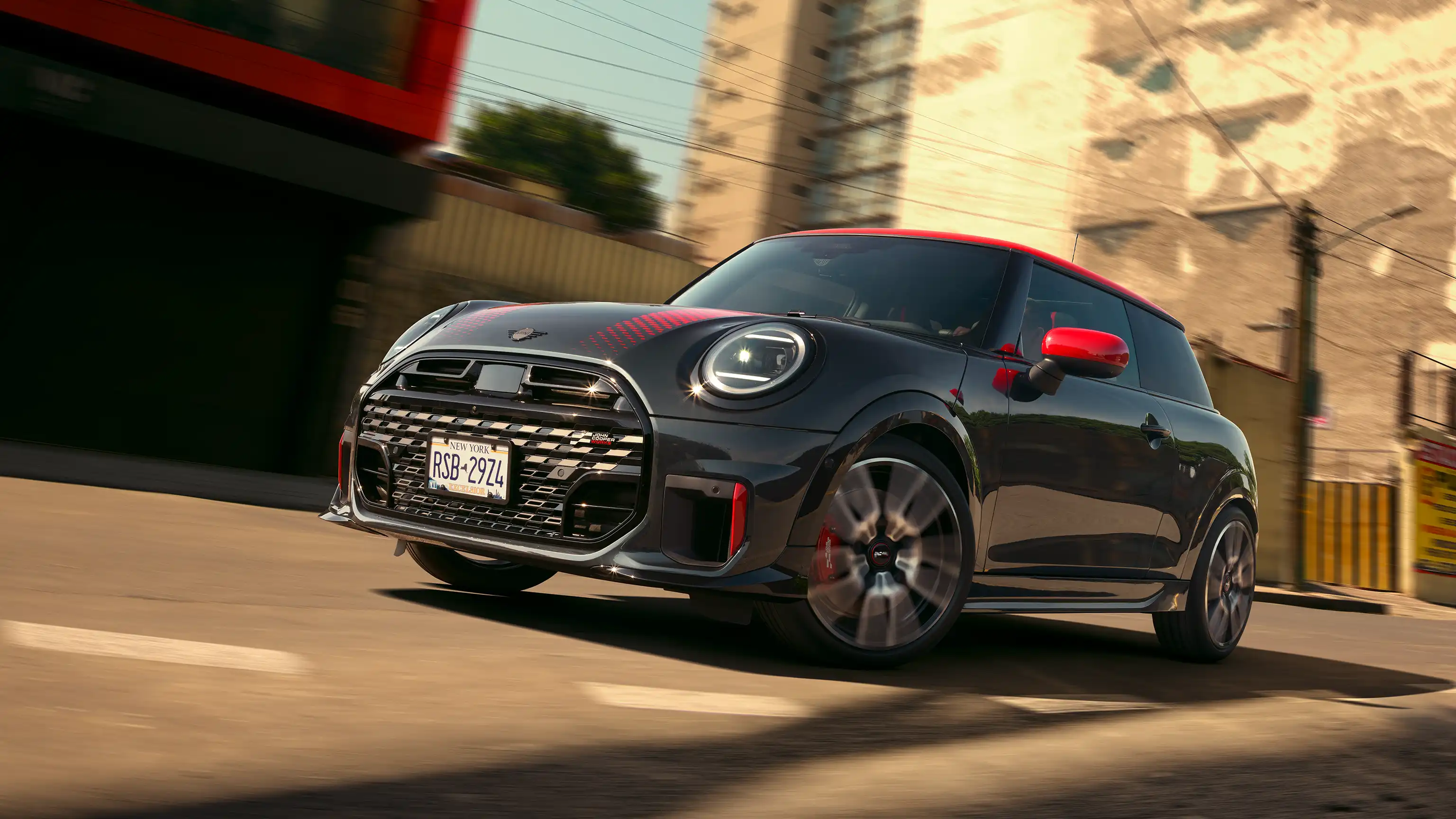MINI John Cooper Works - F66 JCW Side View