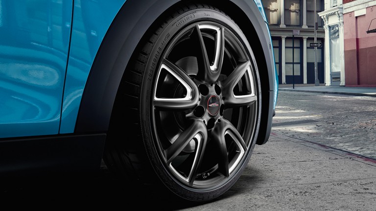 John Cooper Works Pro light alloy wheels